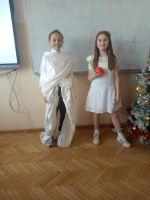 Rewia postaci mitologicznych w klasie 5a – nauka w odsłonie teatru i wyobraźni